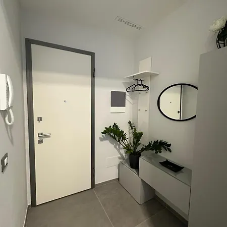 公寓 Guesthost - Garnopea Modern & Stylish With Balcony *