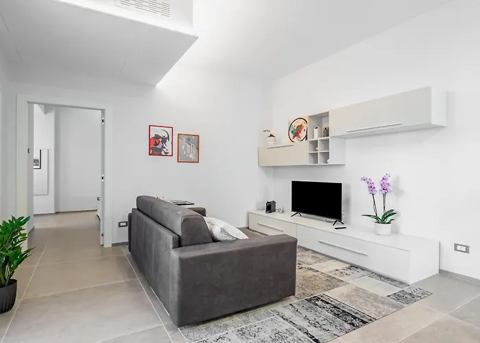 Guesthost - Garnopea Modern & Stylish With Balcony アパート レッチェ