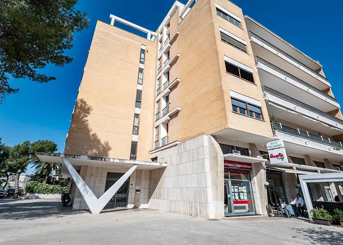 アパート Guesthost - Garnopea Modern & Stylish With Balcony *