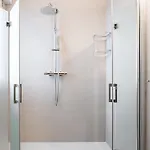 Guesthost - Garnopea Modern & Stylish With Balcony ليتشي